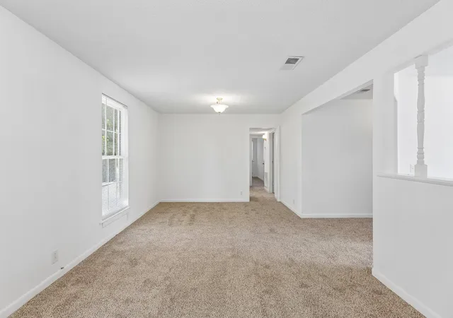 Photo 4 of Single family home for sale at 329 Belinda Pkwy, Mount Juliet, TN 37122 | MLS# 3603620 | Listing updated on 2026-10-01