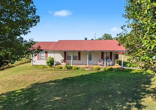 Photo 1 of Sale Pending at 1818 Cold Springs Rd, Lafayette, TN 37083 | MLS# 3597876 | Listing updated on 2026-09-28