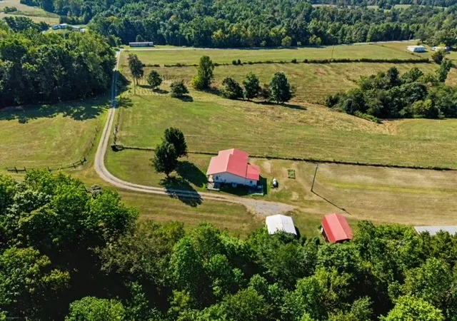 Photo 2 of Sale Pending at 1818 Cold Springs Rd, Lafayette, TN 37083 | MLS# 3597876 | Listing updated on 2026-09-28