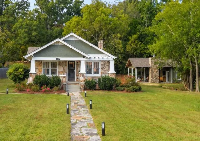 Photo 1 of Single family home for sale at 3709 Kellys Fry Rd, Chattanooga, TN 37419 | MLS# 3597875 | Listing updated on 2026-09-24