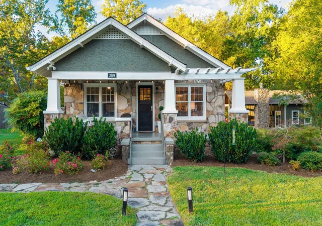 Photo 3 of Single family home for sale at 3709 Kellys Fry Rd, Chattanooga, TN 37419 | MLS# 3597875 | Listing updated on 2026-10-09