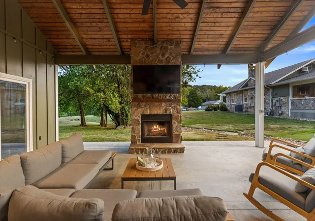 Photo 3 of Single family home for sale at 3709 Kellys Fry Rd, Chattanooga, TN 37419 | MLS# 3597875 | Listing updated on 2026-09-24