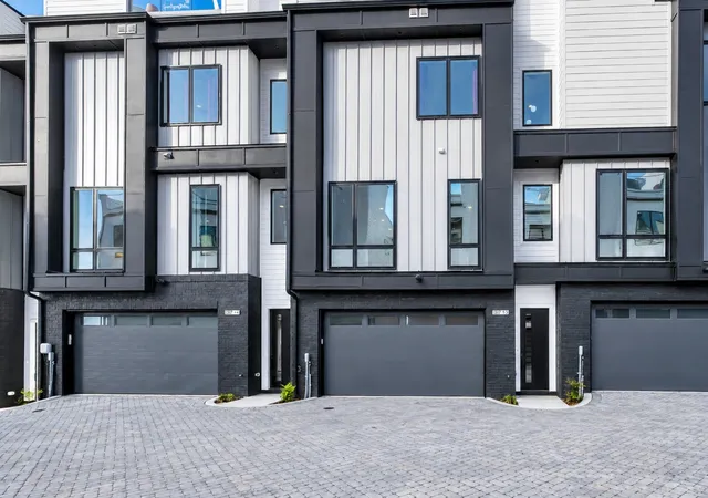 Photo 3 of Townhouse for sale at 1317 Baptist World Ctr Dr #3 & 4, Nashville, TN 37207 | MLS# 3598377 | Listing updated on 2026-09-25