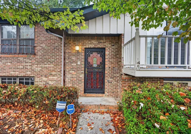 Photo 3 of Single family home for sale at 6410 Ridge Lake Rd, Hixson, TN 37343 | MLS# 3597906 | Listing updated on 2026-09-22