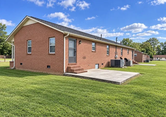 Photo 2 of Multi family home for sale at 188 Pine Grv Rd, Smithville, TN 37166 | MLS# 3598100 | Listing updated on 2026-09-29