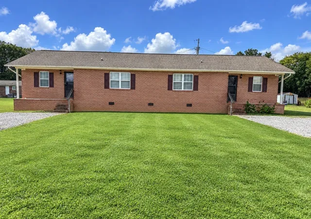 Photo 3 of Multi family home for sale at 188 Pine Grv Rd, Smithville, TN 37166 | MLS# 3598100 | Listing updated on 2026-09-29