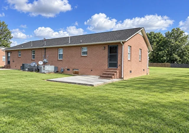 Listing Photo 5 - Condo for sale in building located at 188 Pine Grv Rd, Smithville, TN 37166