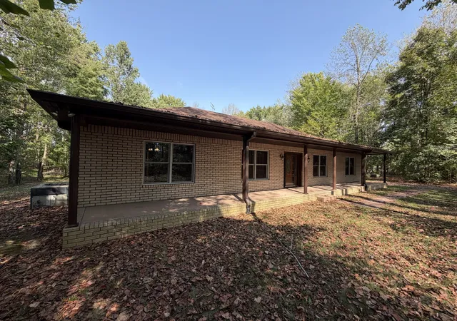 Photo 2 of Single family home for sale at 2317 Macedonia Cir, Red Boiling Springs, TN 37150 | MLS# 3597939 | Listing updated on 2026-09-29