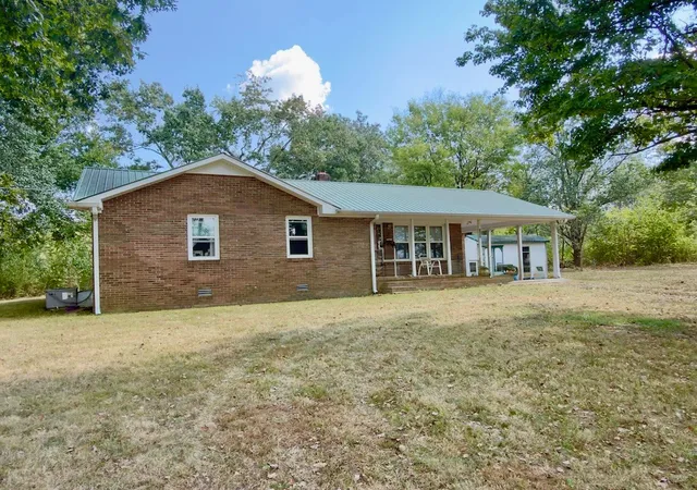 Photo 1 of Single family home for sale at 1138 Finnie Simmons Rd, Woodbury, TN 37190 | MLS# 3597930 | Listing updated on 2026-09-24