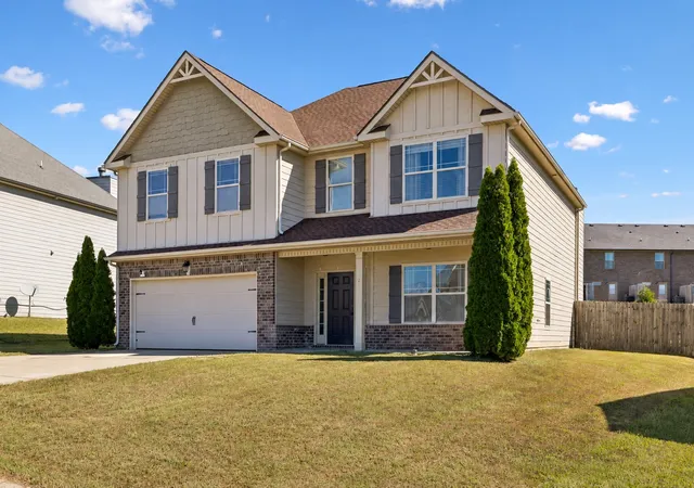 Photo 1 of Single family home for sale at 2183 Bandera Dr, Clarksville, TN 37042 | MLS# 3598437 | Listing updated on 2026-10-07