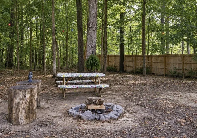Photo 4 of Single family home for sale at 102 Ridglea Ct, Burns, TN 37029 | MLS# 3603701 | Listing updated on 2026-10-07