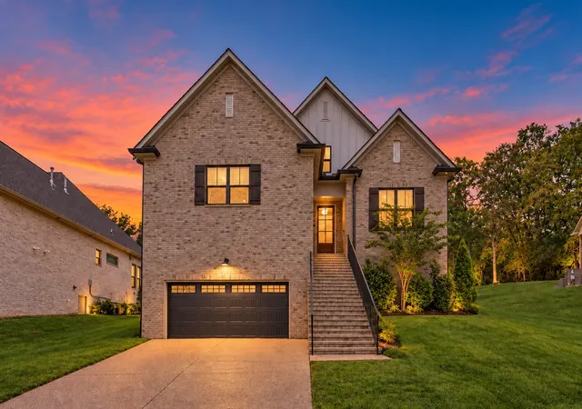 Single family home for sale at 387 Arrow Ct, Hendersonville, TN 37075 | MLS# 3597952