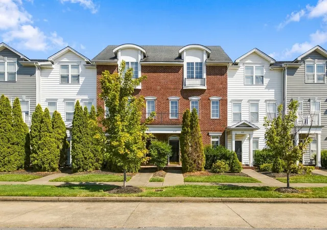 Townhouse for sale at 2159 Gold Valley Dr, Murfreesboro, TN 37130 | MLS# 3598451