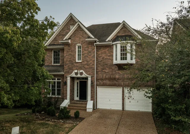 Photo 2 of Single family home for sale at 1109 Black Cherry Ct, Nashville, TN 37215 | MLS# 3597960 | Listing updated on 2026-10-06