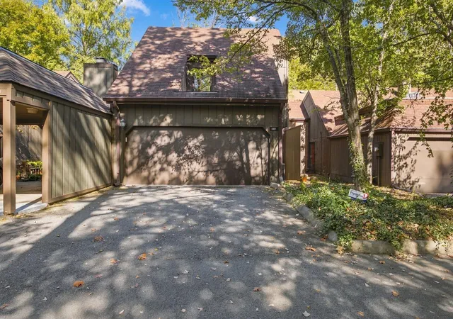 Photo 1 of Townhouse for sale at 119 Holly Frst, Nashville, TN 37221 | MLS# 3619347 | Listing updated on 2026-10-12