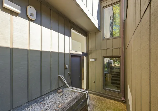 Photo 2 of Townhouse for sale at 119 Holly Frst, Nashville, TN 37221 | MLS# 3619347 | Listing updated on 2026-10-12