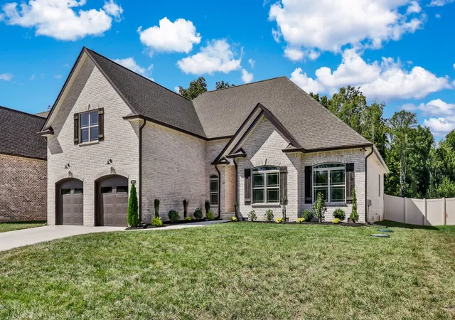 Photo 3 of Single family home for sale at 390 Young Ln, Pleasant View, TN 37146 | MLS# 3601786 | Listing updated on 2026-09-29