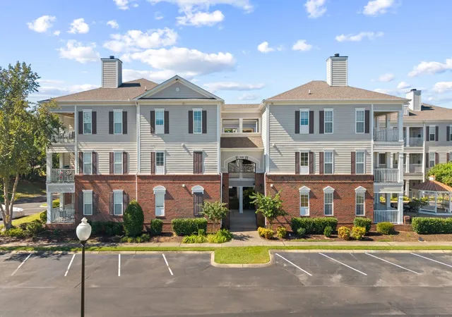 Photo 2 of Condo for sale at 4000 Deer Crk Blvd #H1, Spring Hill, TN 37174 | MLS# 3603975 | Listing updated on 2026-10-04