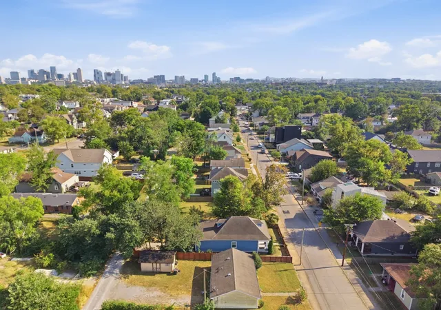 Photo 27 of Single family home for sale at 1910 Cephas St, Nashville, TN 37208 | MLS# 3598536 | Listing updated on 2026-10-08