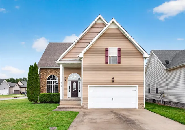 Photo 1 of Single family home for sale at 3749 Silver Fox Ct, Clarksville, TN 37040 | MLS# 3597983 | Listing updated on 2026-10-24