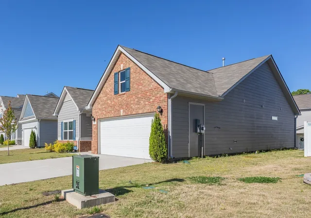 Photo 2 of Single family home for sale at 517 Morgan Meadows Way, Columbia, TN 38401 | MLS# 3598455 | Listing updated on 2026-09-24