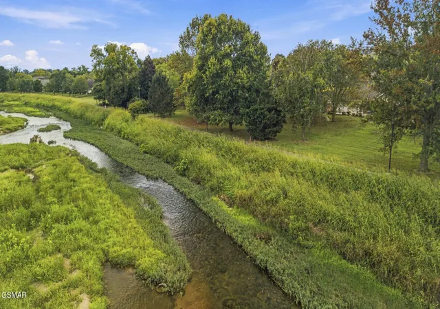 Photo 3 of Condo for sale at 339 Paine Lake Dr, Sevierville, TN 37862 | MLS# 3597990 | Listing updated on 2026-09-23