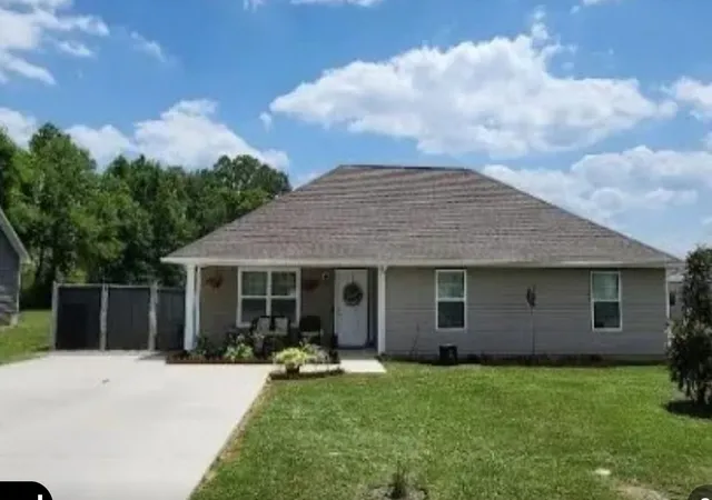 Photo 1 of Single family home for sale at 1414 Triple K Ave, Lawrenceburg, TN 38464 | MLS# 3602467 | Listing updated on 2026-09-29
