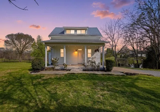 Single family home for sale at 2820 Lockertsville Rd, Ashland City, TN 37015 | MLS# 3598884