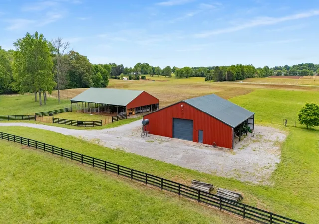 Photo 3 of House for sale at 2925 Old Clarksville Pike, Ashland City, TN 37015 | MLS# 3598070 | Listing updated on 2026-09-23