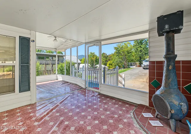 Photo 4 of Manufactured home for sale at 612 Whistling Swan St, Townsend, TN 37882 | MLS# 3598862 | Listing updated on 2026-09-24