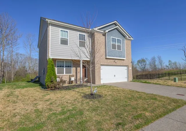 Photo 1 of Single family home for sale at 2200 Stonemeade Dr, Spring Hill, TN 37174 | MLS# 3598043 | Listing updated on 2026-10-02