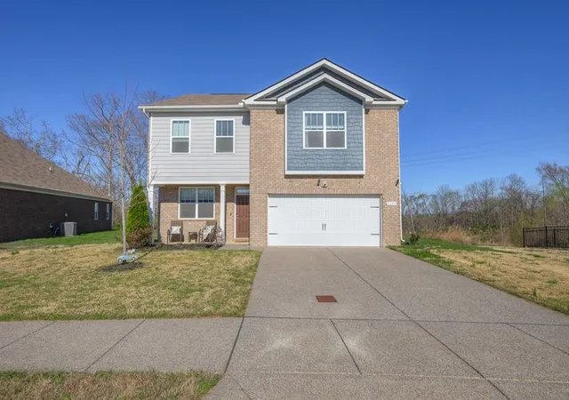 Photo 2 of Single family home for sale at 2200 Stonemeade Dr, Spring Hill, TN 37174 | MLS# 3598043 | Listing updated on 2026-10-02