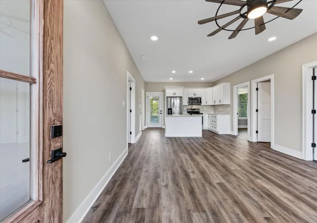 Photo 4 of Single family home for sale at 988 Davenport Rd, Cumberland City, TN 37050 | MLS# 3620885 | Listing updated on 2026-10-29