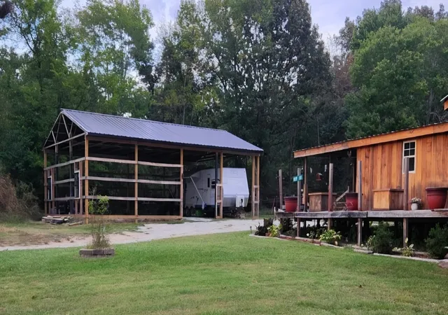 Photo 2 of Manufactured home for sale at 3788 New Bushy Branch Rd, Manchester, TN 37355 | MLS# 3598063 | Listing updated on 2026-09-23