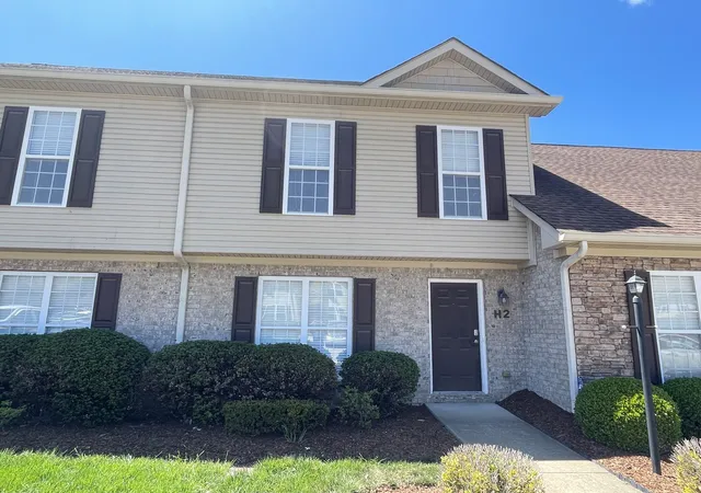 Photo 1 of Townhouse for sale at 1182 Long Holw Pike #H2, Gallatin, TN 37066 | MLS# 3598606 | Listing updated on 2026-09-30
