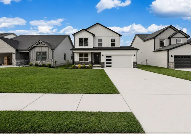 Photo 3 of Single family home for sale at 2804 Brewster Dr, Clarksville, TN 37042 | MLS# 3598554 | Listing updated on 2026-09-24