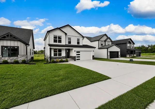 Photo 4 of Single family home for sale at 2804 Brewster Dr, Clarksville, TN 37042 | MLS# 3598554 | Listing updated on 2026-09-24