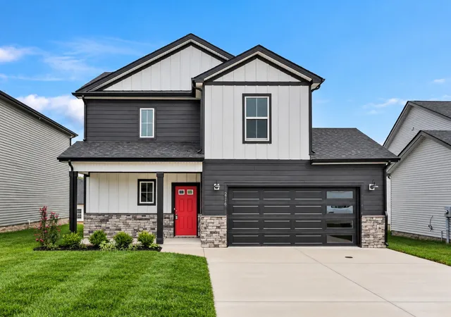 Single family home for sale at 2716 Brewster Dr, Clarksville, TN 37042 | MLS# 3598552