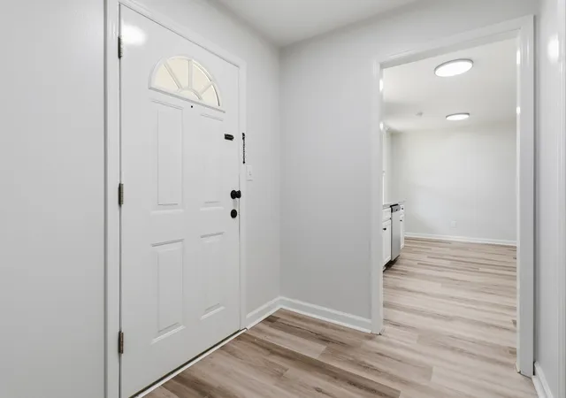Photo 3 of Single family home for sale at 906 Mead Dr, Shelbyville, TN 37160 | MLS# 3598085 | Listing updated on 2026-09-23