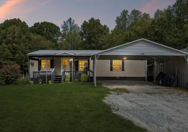 Photo 1 of Manufactured home for sale at 2430 Old Natchez Tr Trl, Camden, TN 38320 | MLS# 3598395 | Listing updated on 2026-09-25