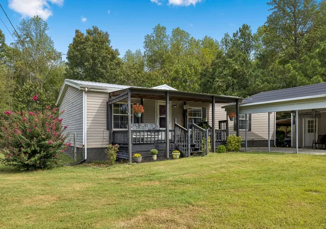 Photo 2 of Manufactured home for sale at 2430 Old Natchez Tr Trl, Camden, TN 38320 | MLS# 3598395 | Listing updated on 2026-09-25