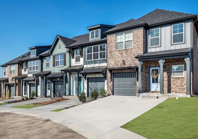 Photo 2 of Townhouse for sale at 159 Rothwood Pvt Dr, Hendersonville, TN 37075 | MLS# 3598089 | Listing updated on 2026-09-23