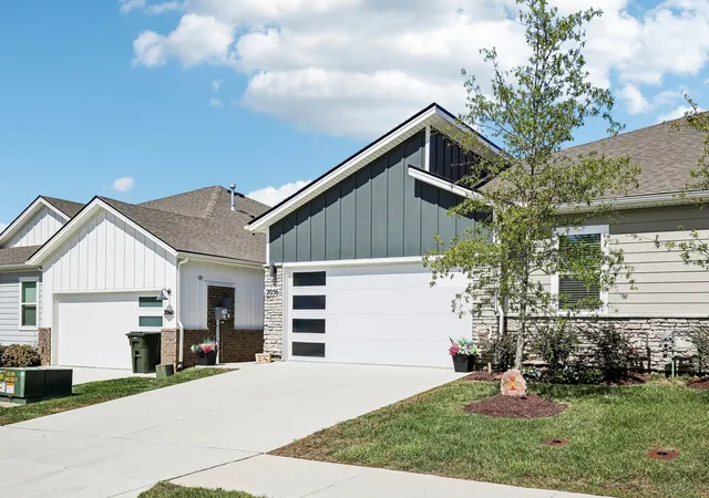 Photo 3 of Sale Pending at 2056 Holmesburg Pvt Cir, Gallatin, TN 37066 | MLS# 3601320 | Listing updated on 2026-10-02
