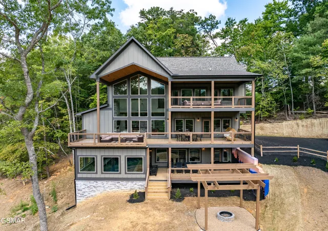 Single family home for sale at 3839 Revetta Cir, Sevierville, TN 37862 | MLS# 3598097 | Listing updated on 2026-09-23