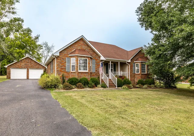 Photo 1 of Single family home for sale at 294 Brattontown Cir, Lafayette, TN 37083 | MLS# 3602134 | Listing updated on 2026-09-28