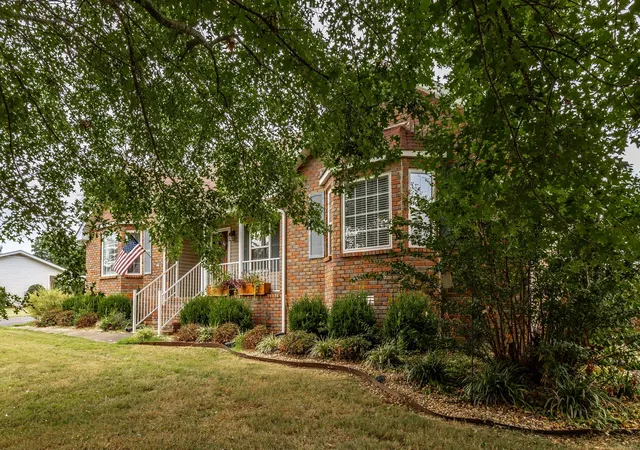 Photo 3 of Single family home for sale at 294 Brattontown Cir, Lafayette, TN 37083 | MLS# 3602134 | Listing updated on 2026-09-28