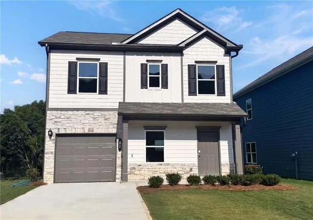 Single family home for sale at 21 Cove Ln, Ringgold, GA 30736 | MLS# 3598107