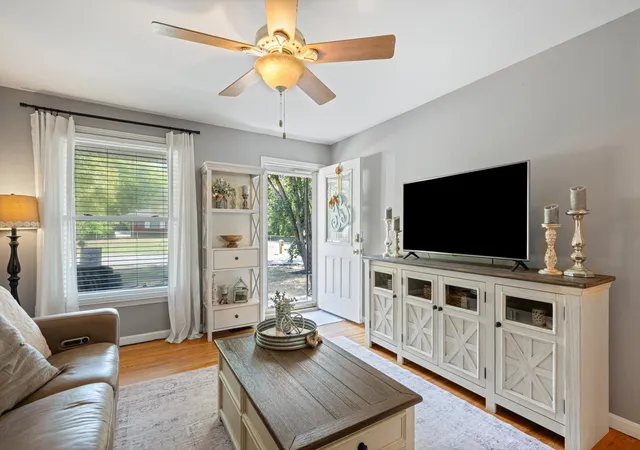 Photo 1 of Single family home for sale at 418 Seay Ct, Clarksville, TN 37043 | MLS# 3602083 | Listing updated on 2026-10-26