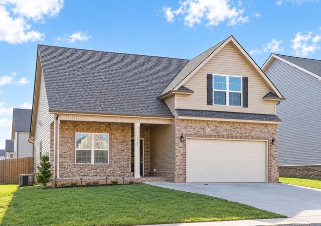 Photo 2 of Single family home for sale at 1445 Kingbird Dr, Clarksville, TN 37040 | MLS# 3601471 | Listing updated on 2026-10-21