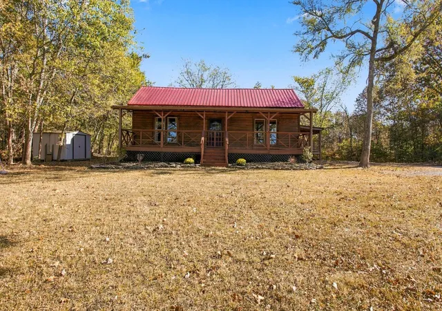 Photo 1 of Single family home for sale at 3561 Tobe Robertson Rd, Columbia, TN 38401 | MLS# 3598913 | Listing updated on 2026-09-30